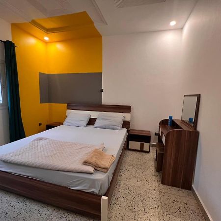 Smb-Gn Residence Lambandji - Electricite Et Wifi H24 Конакри Екстериор снимка
