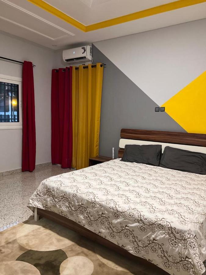 Smb-Gn Residence Lambandji - Electricite Et Wifi H24 Конакри Екстериор снимка